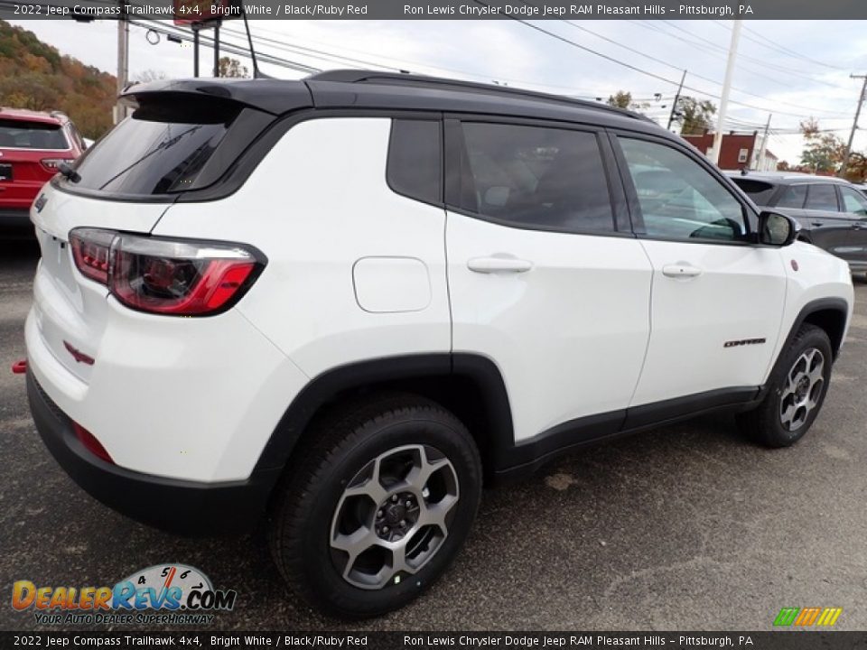 2022 Jeep Compass Trailhawk 4x4 Bright White / Black/Ruby Red Photo #6