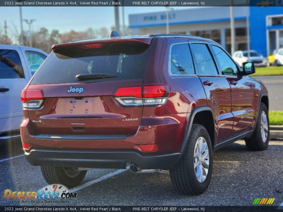 2022 Jeep Grand Cherokee Laredo X 4x4 Velvet Red Pearl / Black Photo #8