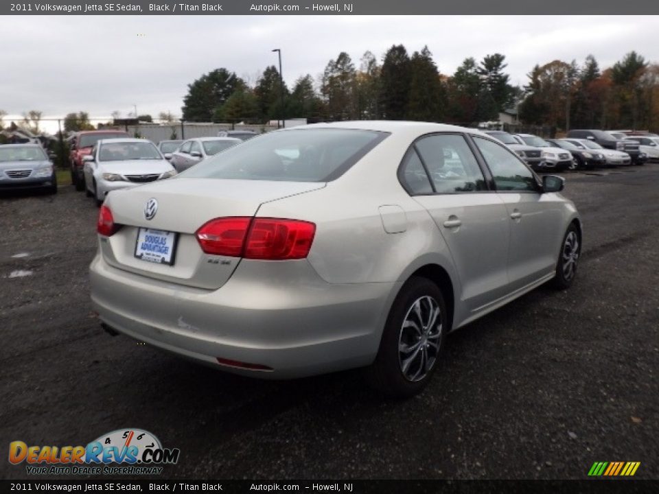 2011 Volkswagen Jetta SE Sedan Black / Titan Black Photo #6