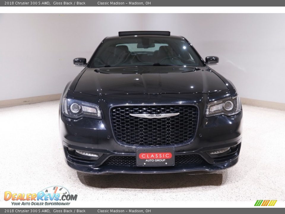 2018 Chrysler 300 S AWD Gloss Black / Black Photo #2