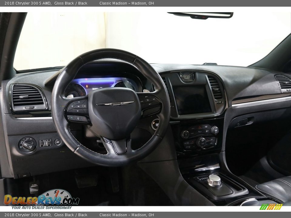 2018 Chrysler 300 S AWD Gloss Black / Black Photo #6
