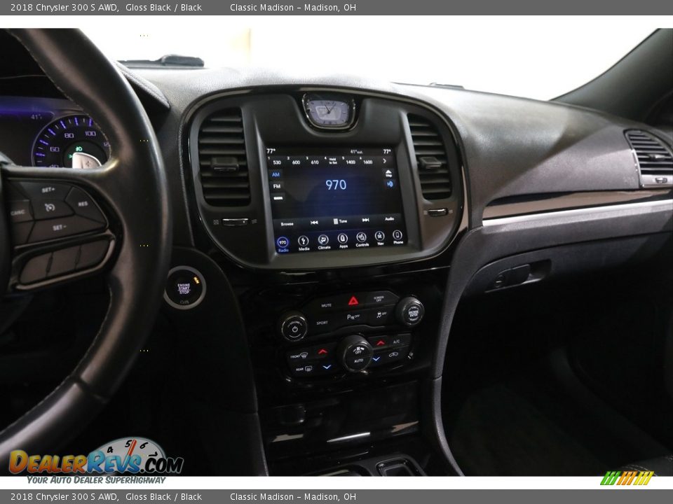 2018 Chrysler 300 S AWD Gloss Black / Black Photo #9