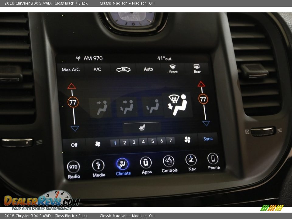 2018 Chrysler 300 S AWD Gloss Black / Black Photo #10