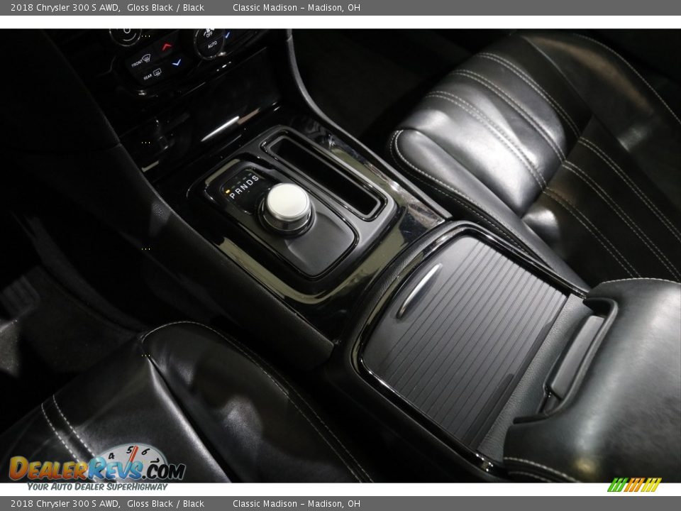 2018 Chrysler 300 S AWD Gloss Black / Black Photo #15