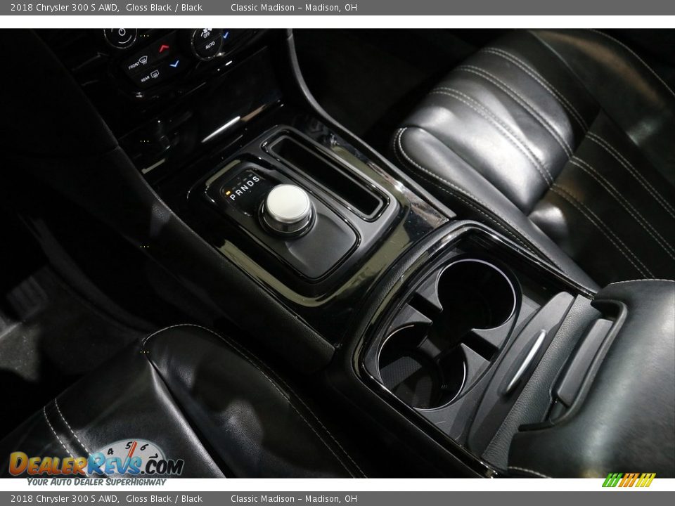 2018 Chrysler 300 S AWD Gloss Black / Black Photo #16