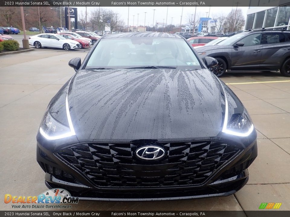 2023 Hyundai Sonata SEL Onyx Black / Medium Gray Photo #7