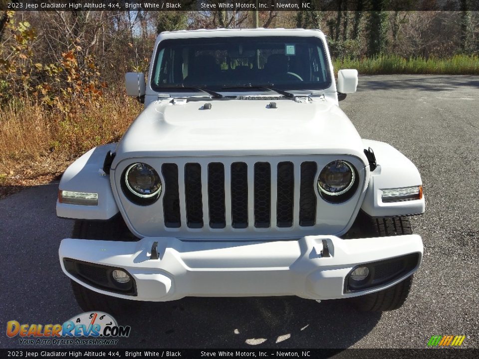 2023 Jeep Gladiator High Altitude 4x4 Bright White / Black Photo #3