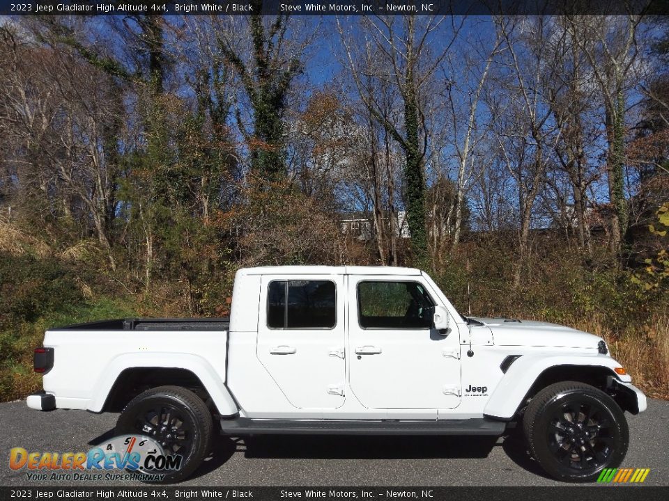 2023 Jeep Gladiator High Altitude 4x4 Bright White / Black Photo #5