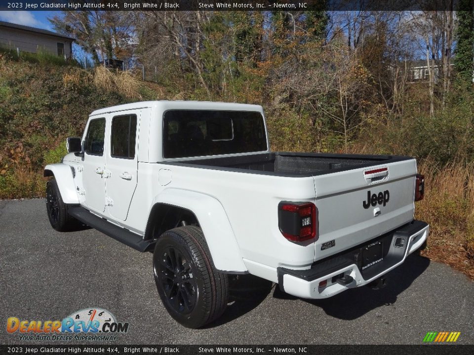 2023 Jeep Gladiator High Altitude 4x4 Bright White / Black Photo #9