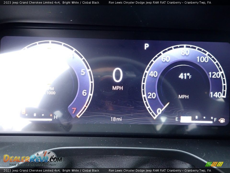 2023 Jeep Grand Cherokee Limited 4x4 Bright White / Global Black Photo #16