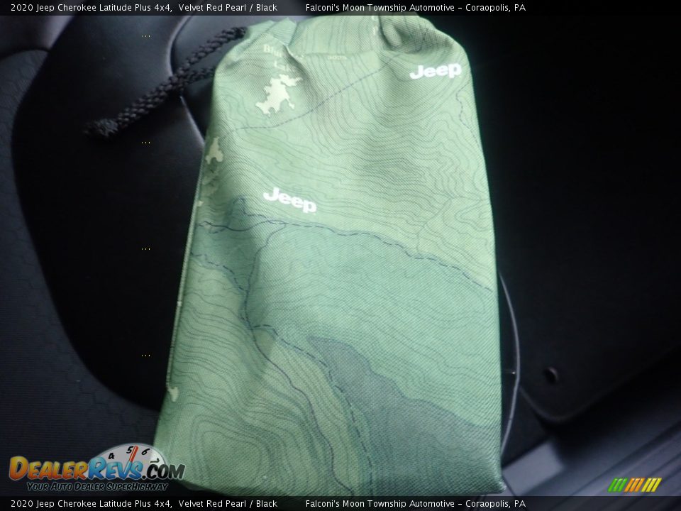 2020 Jeep Cherokee Latitude Plus 4x4 Velvet Red Pearl / Black Photo #14