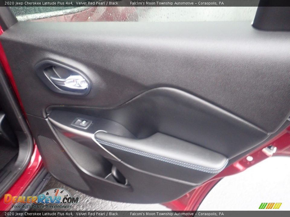 2020 Jeep Cherokee Latitude Plus 4x4 Velvet Red Pearl / Black Photo #17