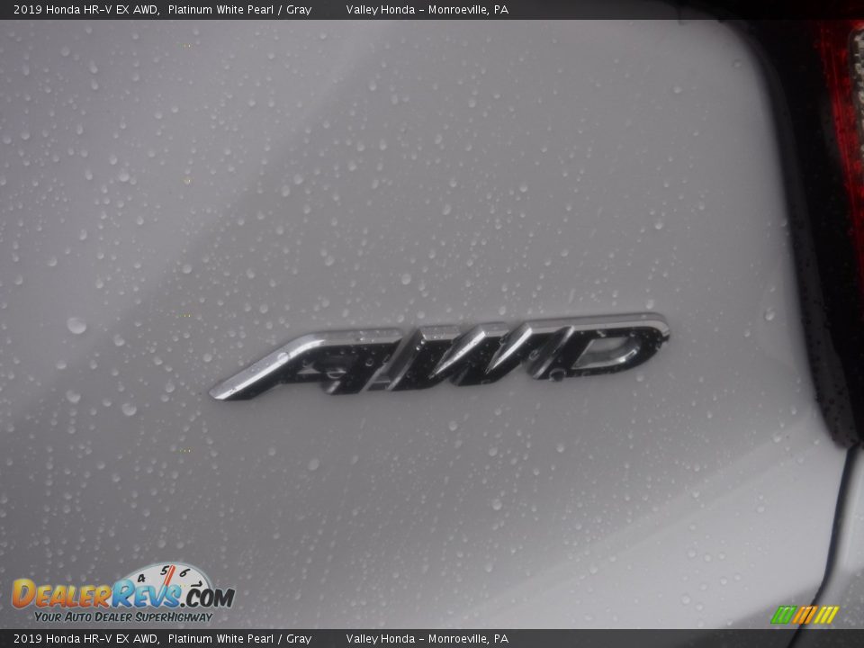 2019 Honda HR-V EX AWD Platinum White Pearl / Gray Photo #8