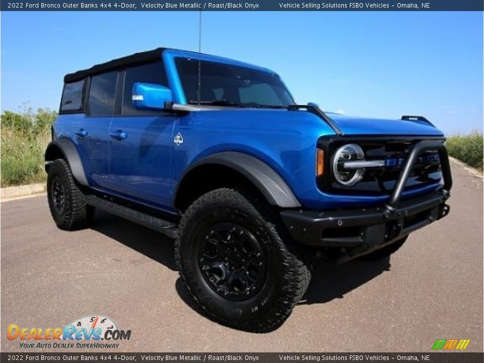 Velocity Blue Metallic 2022 Ford Bronco Outer Banks 4x4 4-Door Photo #4