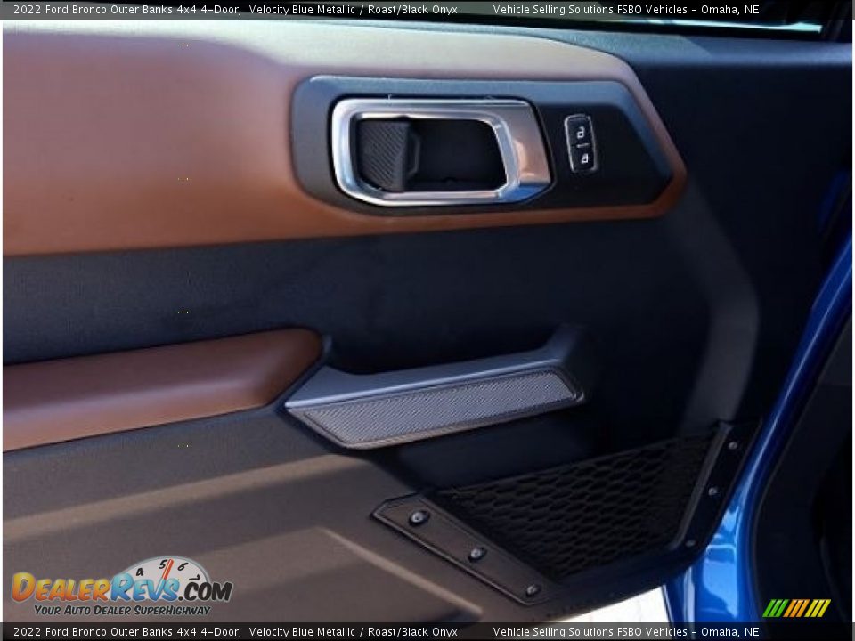 2022 Ford Bronco Outer Banks 4x4 4-Door Velocity Blue Metallic / Roast/Black Onyx Photo #10