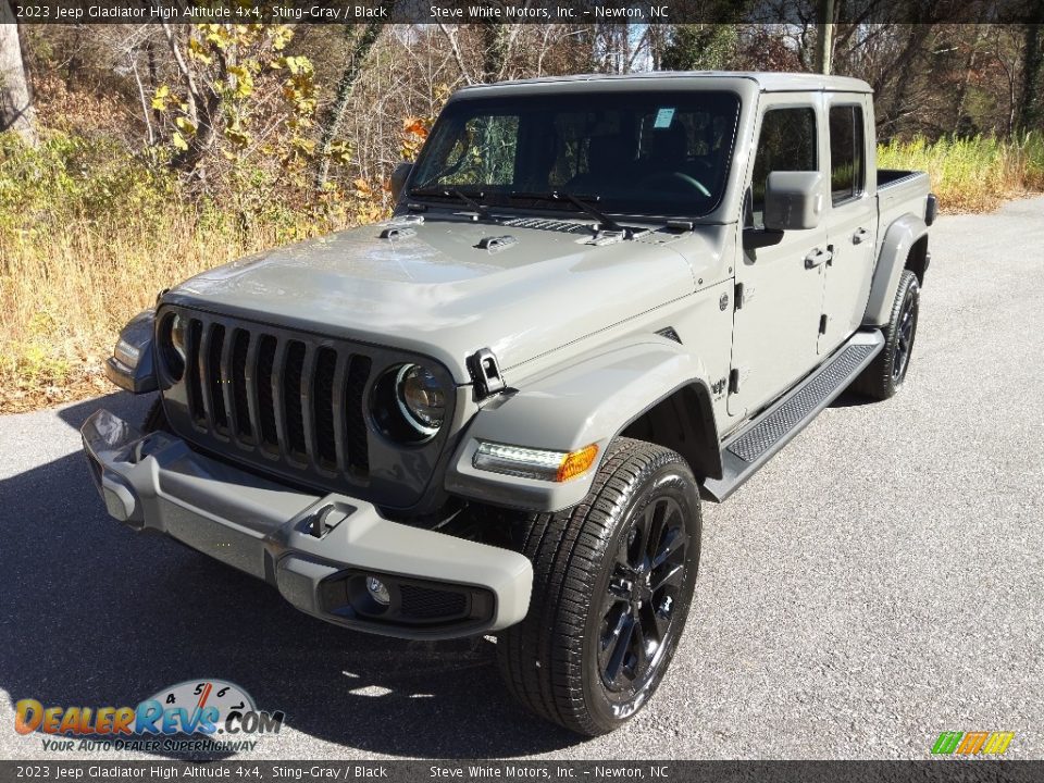 2023 Jeep Gladiator High Altitude 4x4 Sting-Gray / Black Photo #2