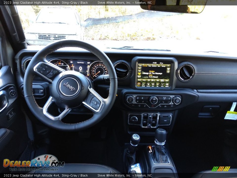 2023 Jeep Gladiator High Altitude 4x4 Sting-Gray / Black Photo #18