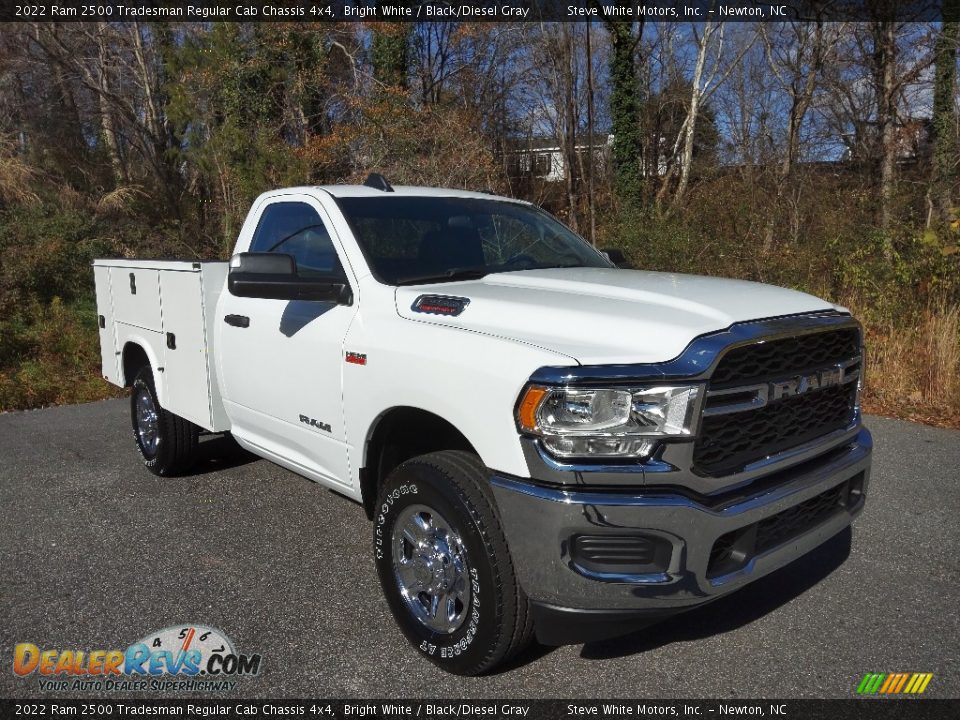 2022 Ram 2500 Tradesman Regular Cab Chassis 4x4 Bright White / Black/Diesel Gray Photo #4