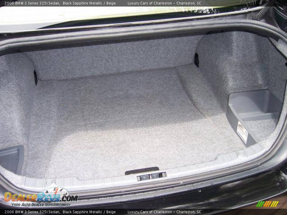 2006 BMW 3 Series 325i Sedan Black Sapphire Metallic / Beige Photo #13