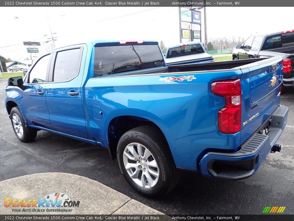 2022 Chevrolet Silverado 1500 Custom Crew Cab 4x4 Glacier Blue Metallic / Jet Black Photo #6