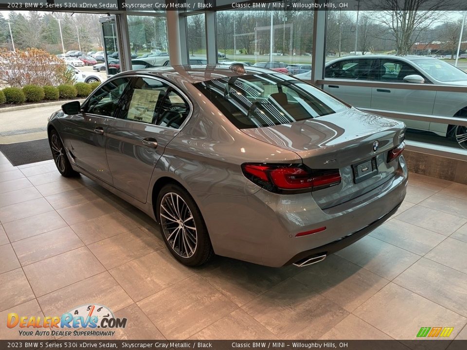 2023 BMW 5 Series 530i xDrive Sedan Skyscraper Gray Metallic / Black Photo #2