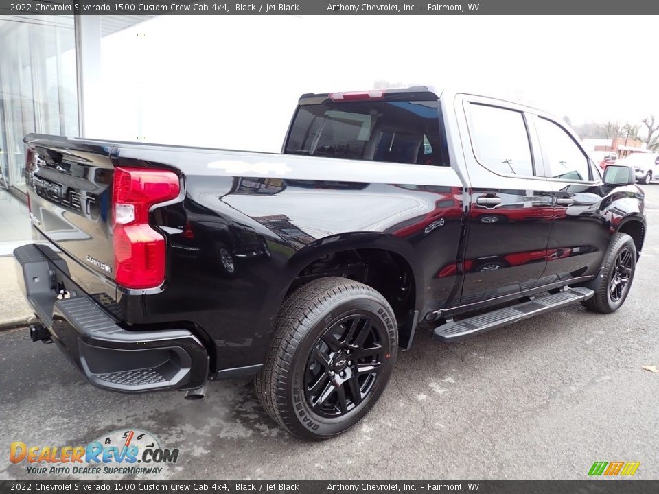 2022 Chevrolet Silverado 1500 Custom Crew Cab 4x4 Black / Jet Black Photo #3