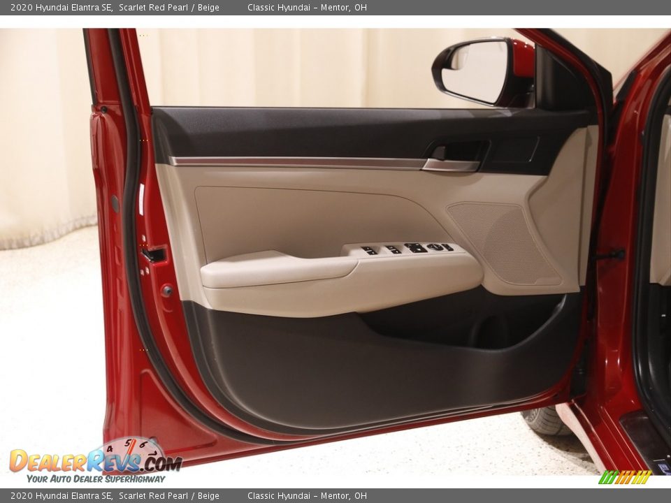 2020 Hyundai Elantra SE Scarlet Red Pearl / Beige Photo #4