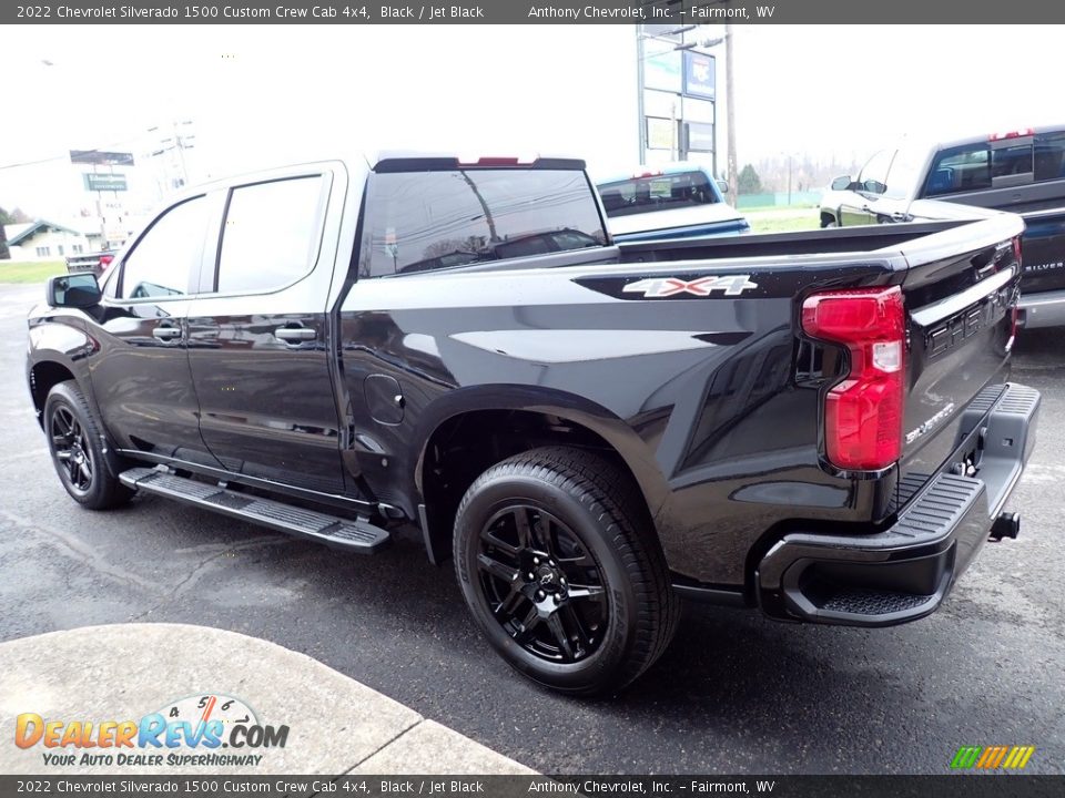 2022 Chevrolet Silverado 1500 Custom Crew Cab 4x4 Black / Jet Black Photo #6