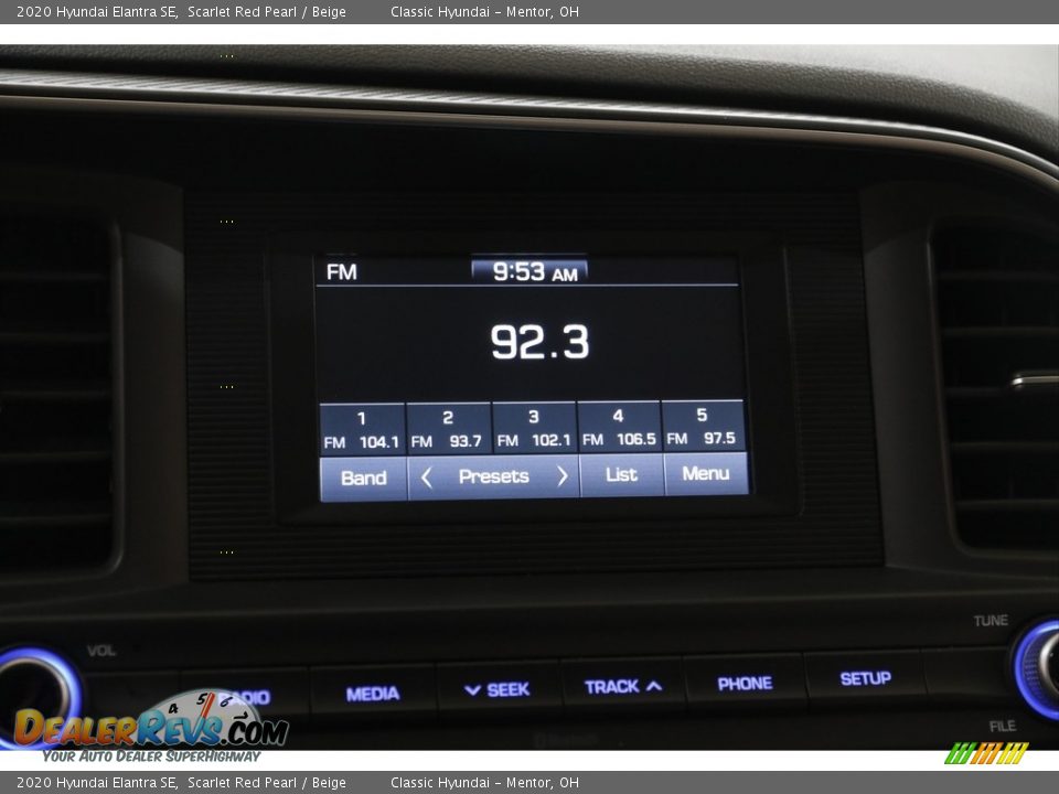 2020 Hyundai Elantra SE Scarlet Red Pearl / Beige Photo #10