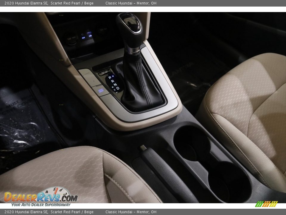 2020 Hyundai Elantra SE Scarlet Red Pearl / Beige Photo #14