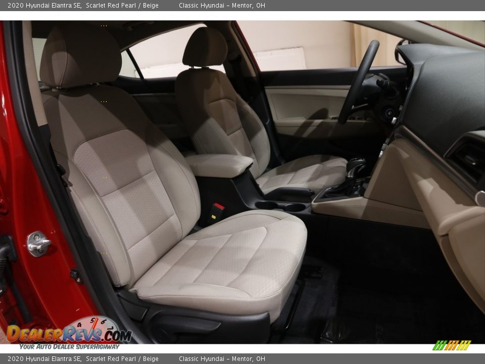 2020 Hyundai Elantra SE Scarlet Red Pearl / Beige Photo #15