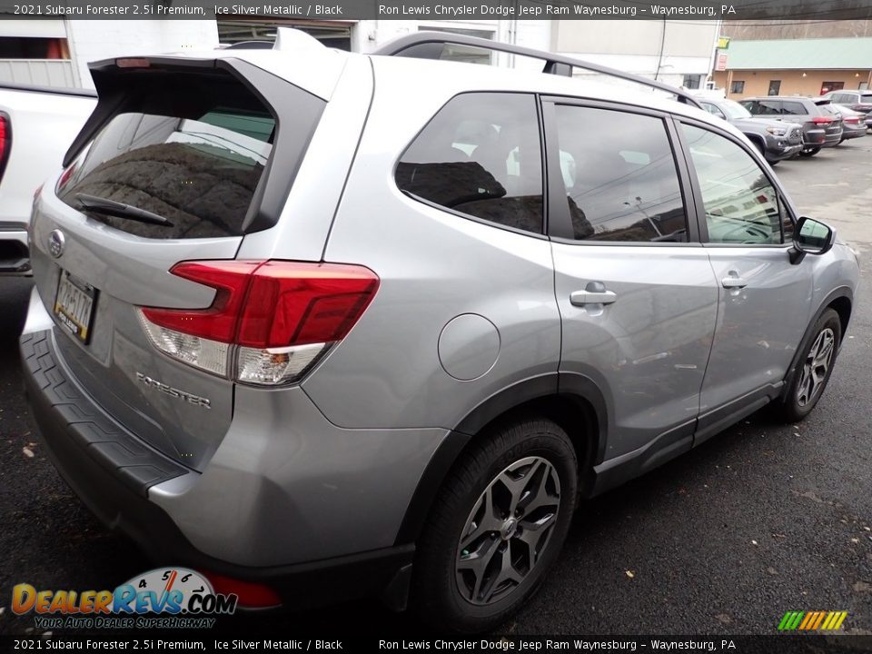 2021 Subaru Forester 2.5i Premium Ice Silver Metallic / Black Photo #3