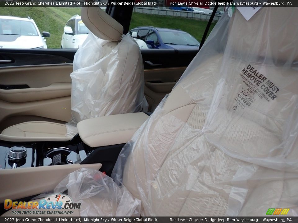 2023 Jeep Grand Cherokee L Limited 4x4 Midnight Sky / Wicker Beige/Global Black Photo #11