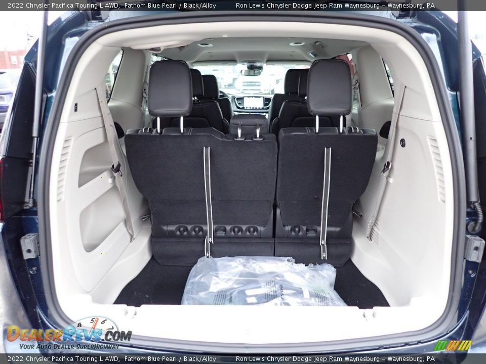 2022 Chrysler Pacifica Touring L AWD Trunk Photo #4