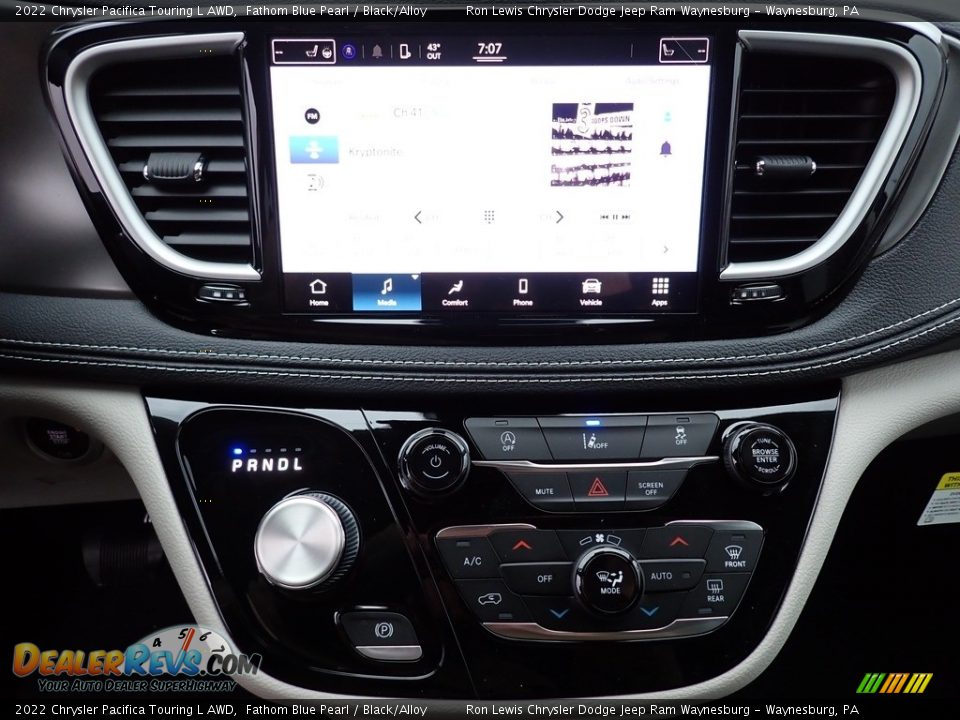 Controls of 2022 Chrysler Pacifica Touring L AWD Photo #20
