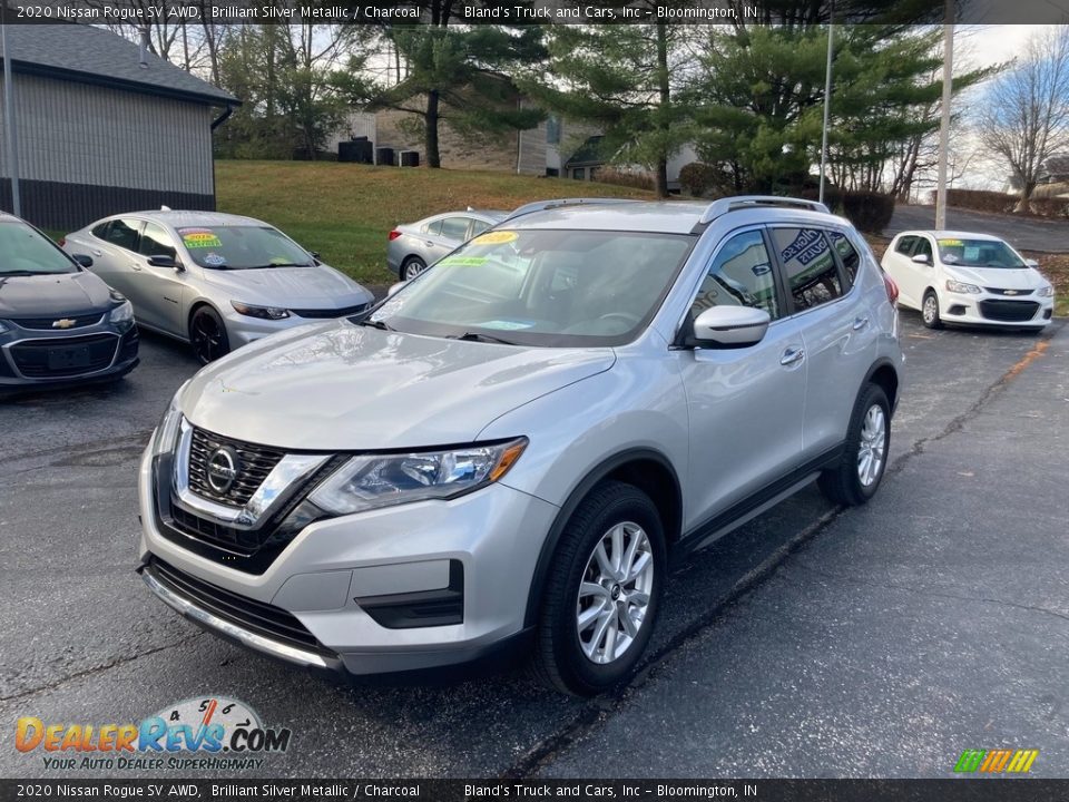 2020 Nissan Rogue SV AWD Brilliant Silver Metallic / Charcoal Photo #2