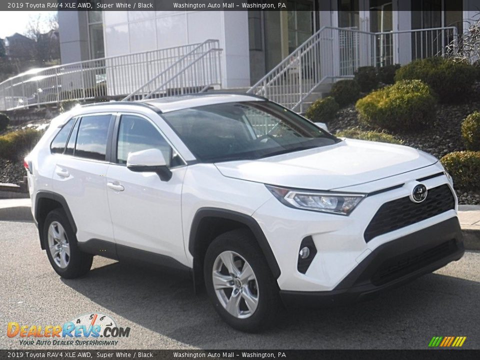 2019 Toyota RAV4 XLE AWD Super White / Black Photo #1