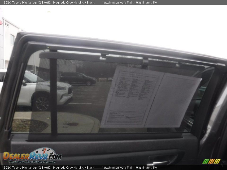 2020 Toyota Highlander XLE AWD Magnetic Gray Metallic / Black Photo #28