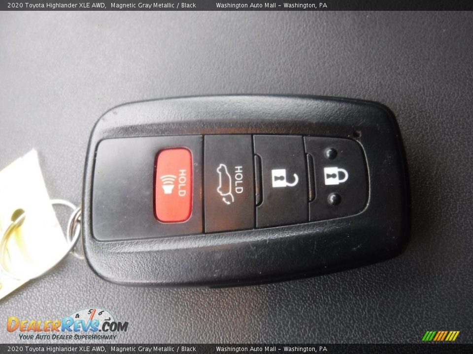 2020 Toyota Highlander XLE AWD Magnetic Gray Metallic / Black Photo #32