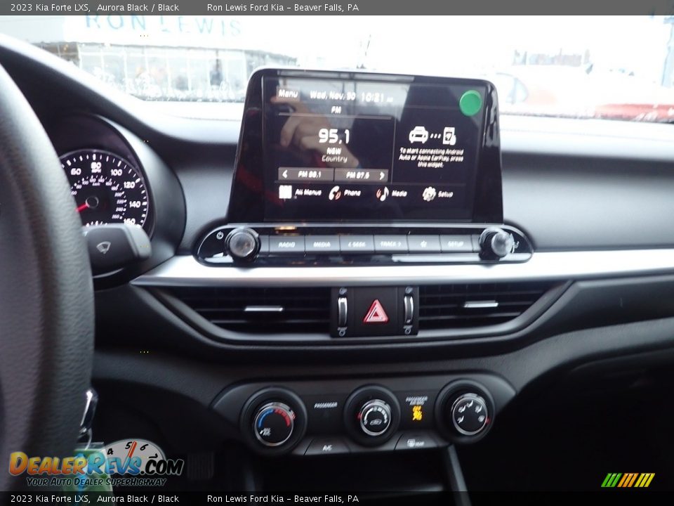 2023 Kia Forte LXS Aurora Black / Black Photo #16