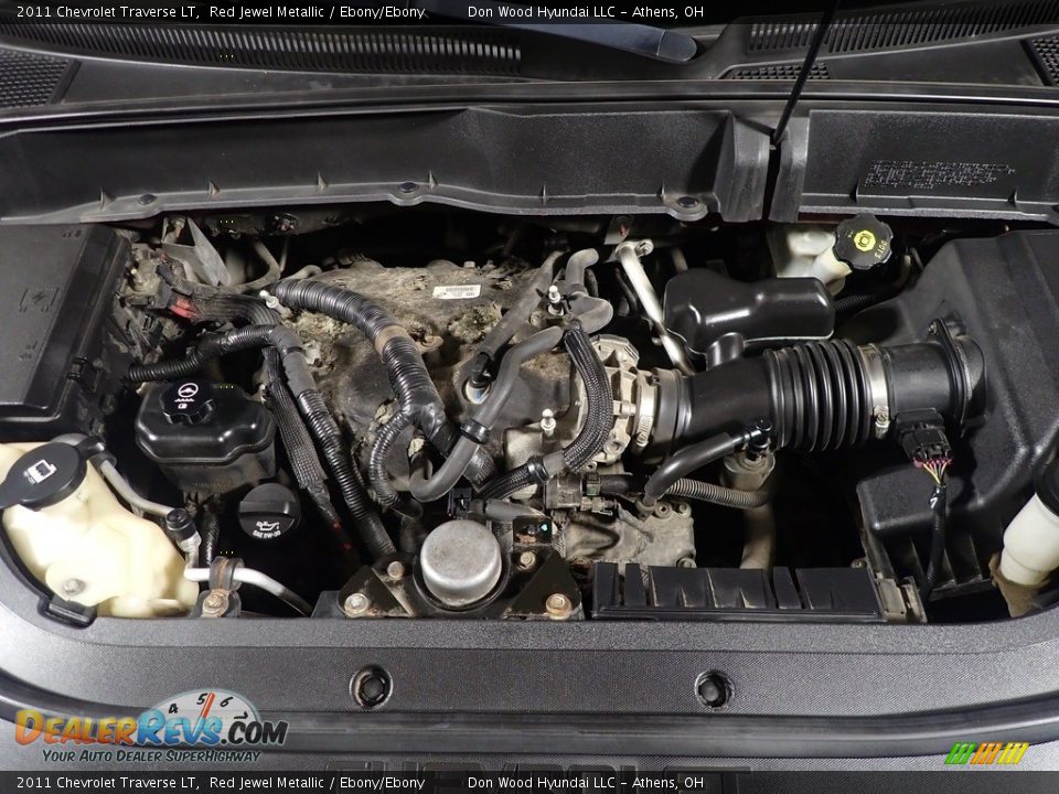 2011 Chevrolet Traverse LT Red Jewel Metallic / Ebony/Ebony Photo #4
