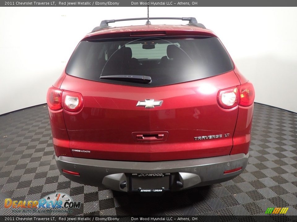 2011 Chevrolet Traverse LT Red Jewel Metallic / Ebony/Ebony Photo #8