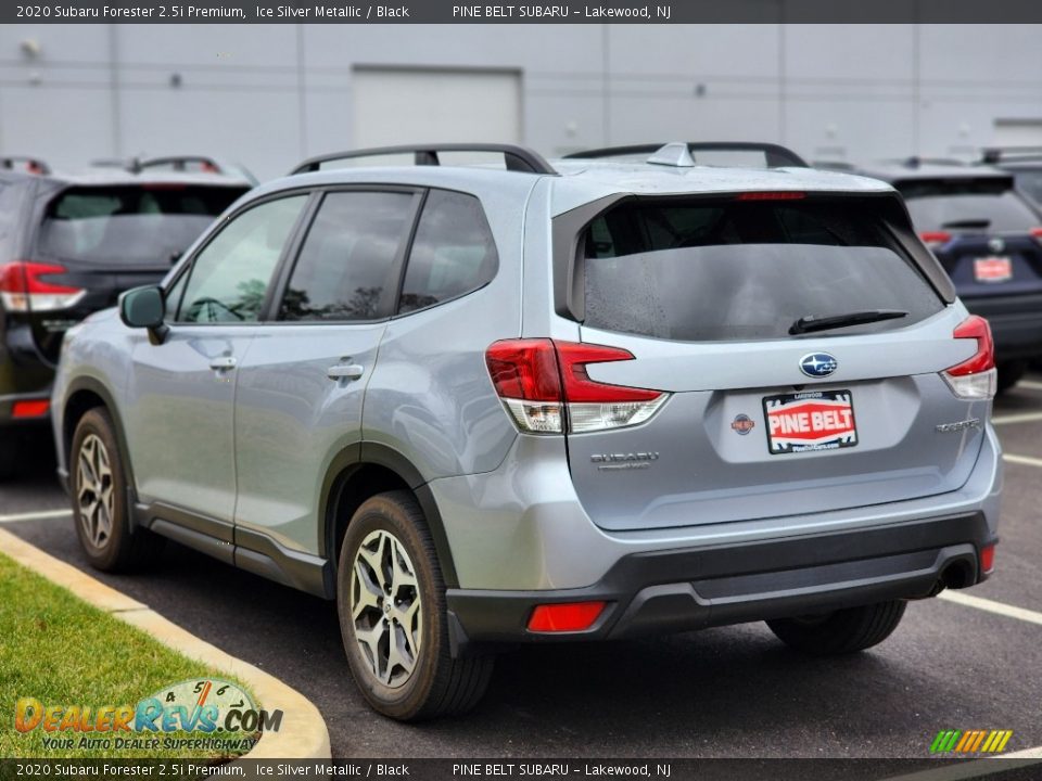 2020 Subaru Forester 2.5i Premium Ice Silver Metallic / Black Photo #7