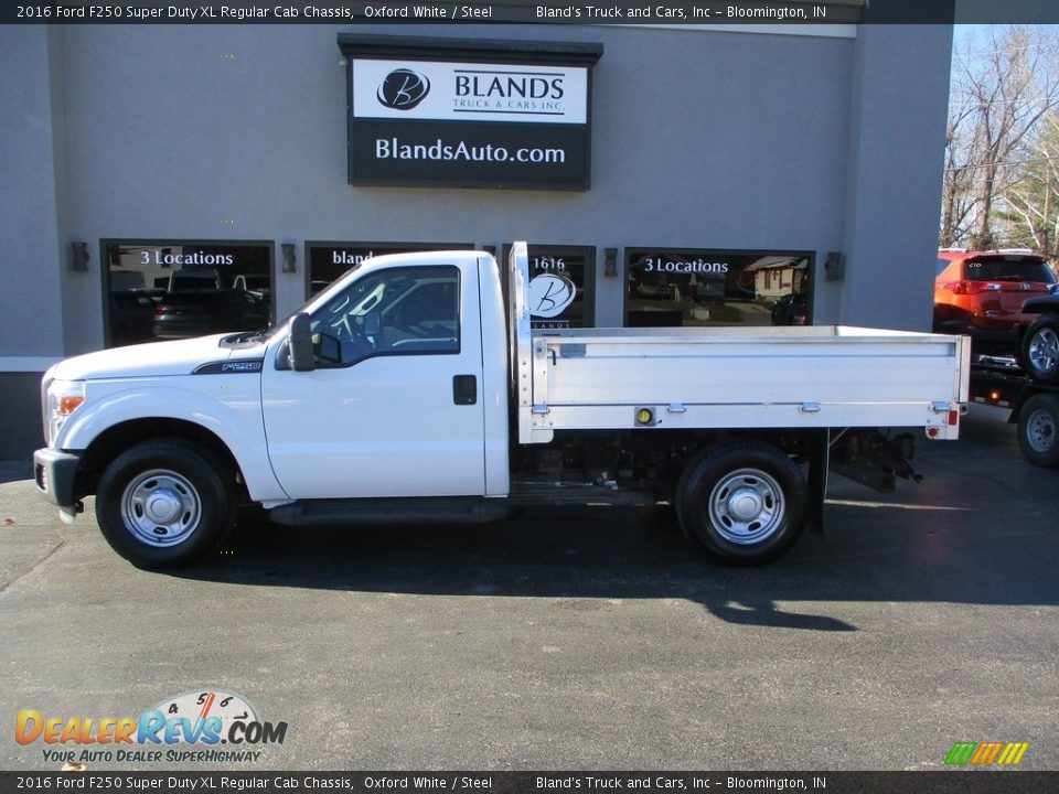 2016 Ford F250 Super Duty XL Regular Cab Chassis Oxford White / Steel Photo #1
