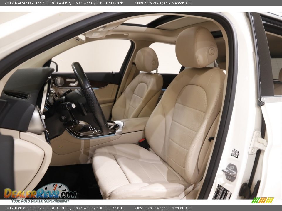 2017 Mercedes-Benz GLC 300 4Matic Polar White / Silk Beige/Black Photo #5