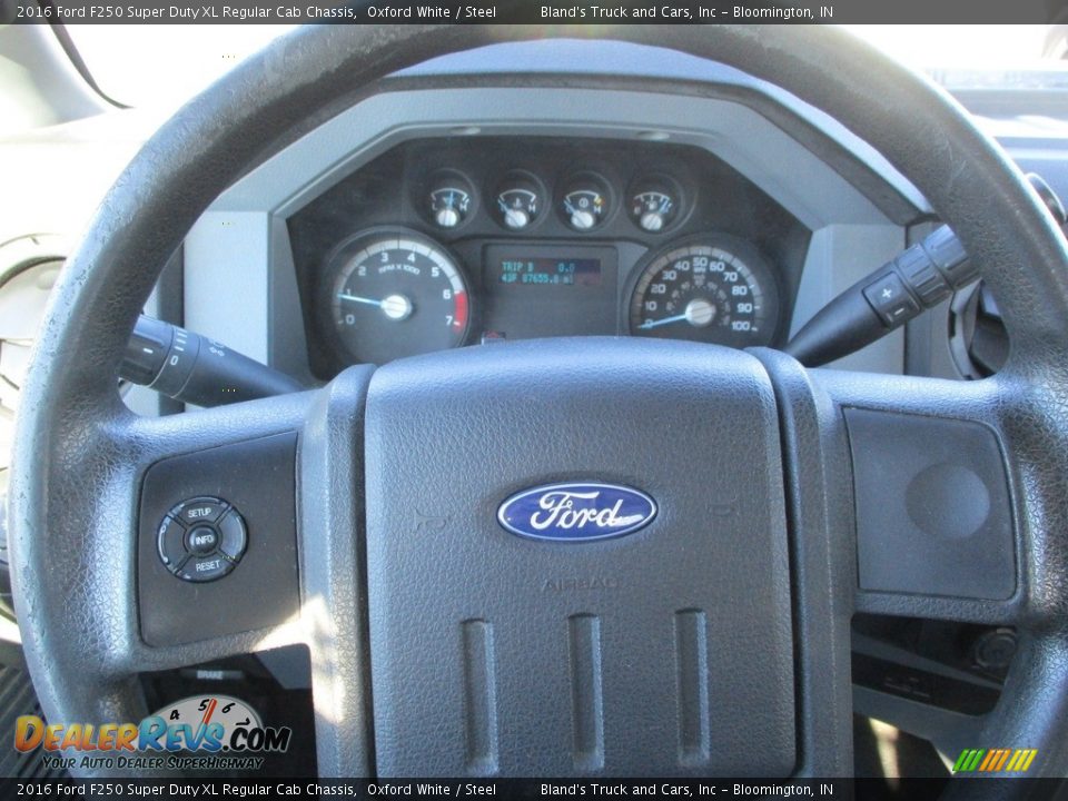 2016 Ford F250 Super Duty XL Regular Cab Chassis Oxford White / Steel Photo #8