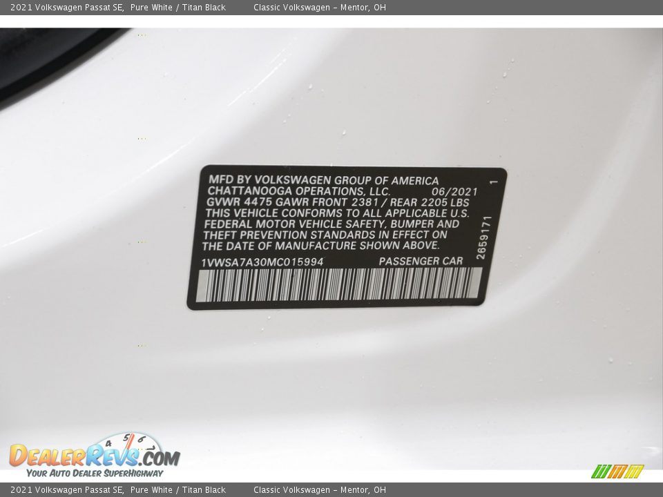2021 Volkswagen Passat SE Pure White / Titan Black Photo #20