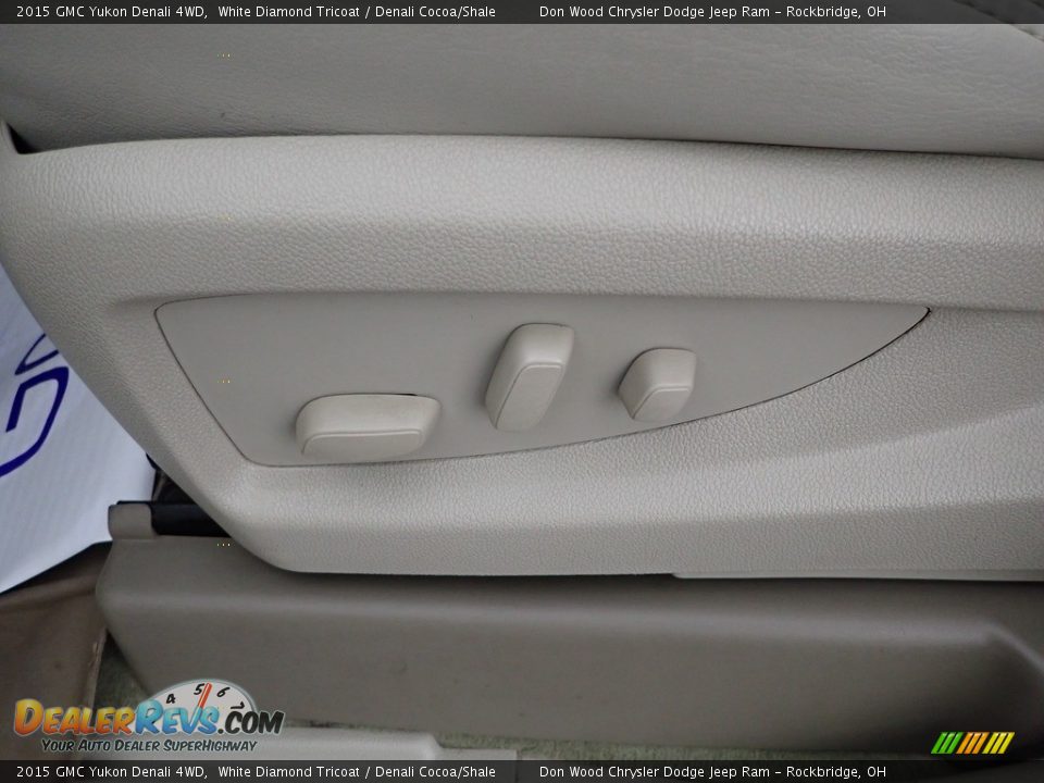 2015 GMC Yukon Denali 4WD White Diamond Tricoat / Denali Cocoa/Shale Photo #17