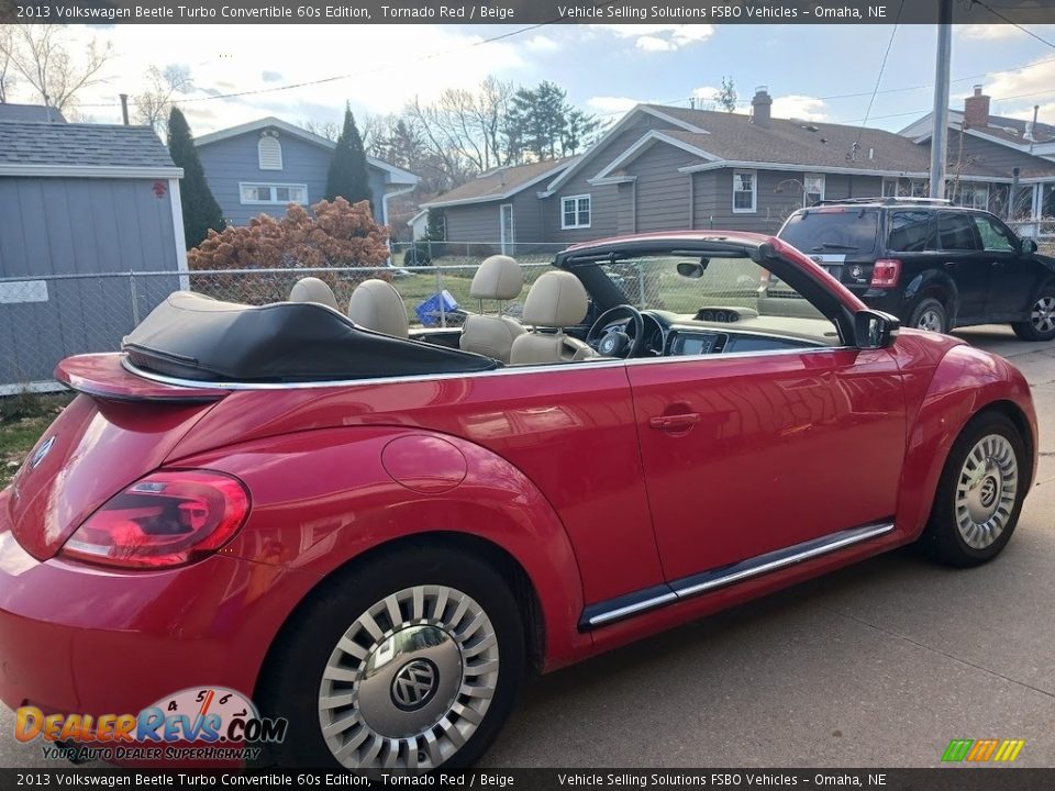 2013 Volkswagen Beetle Turbo Convertible 60s Edition Tornado Red / Beige Photo #10