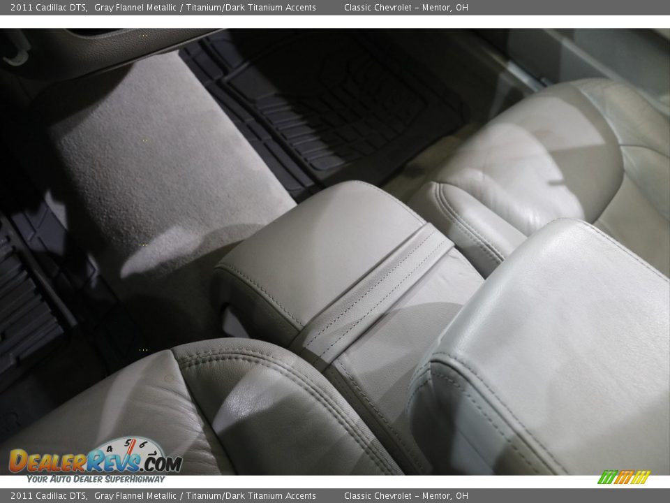 2011 Cadillac DTS Gray Flannel Metallic / Titanium/Dark Titanium Accents Photo #10